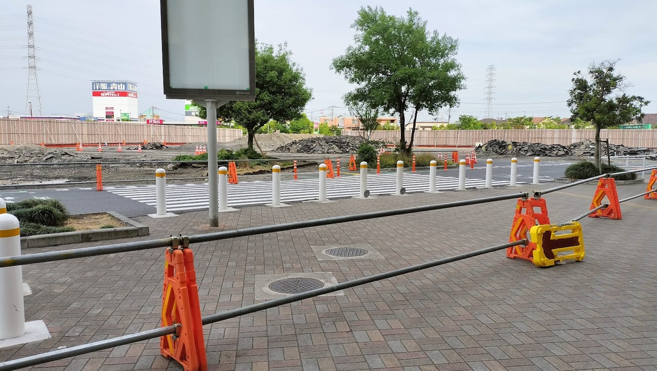 イオン　平面駐車場　封鎖2